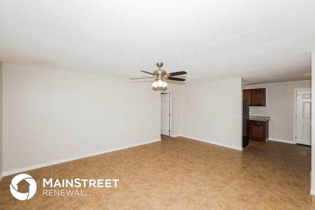 Photo - 5611 N 32nd Dr