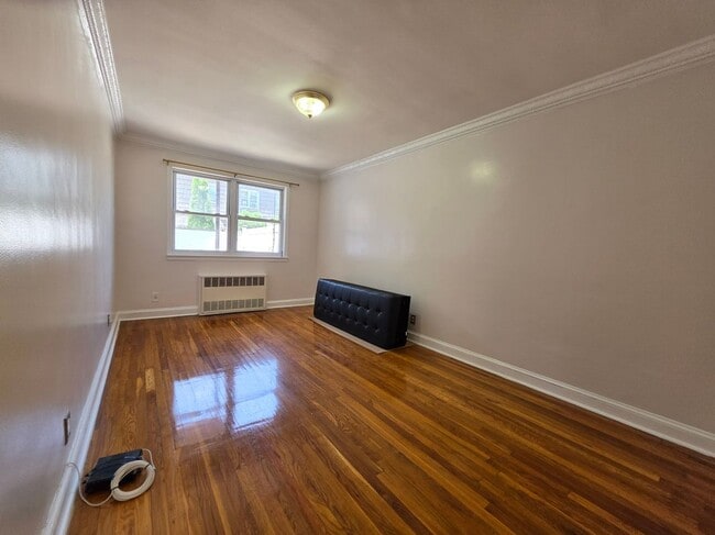 Photo - 2052 E 60th St Unit #1