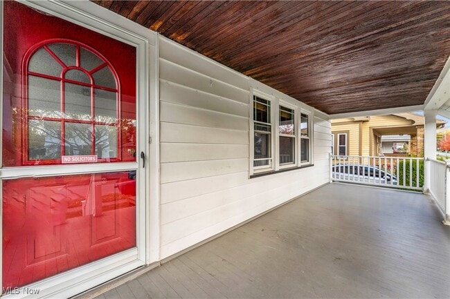 Photo - 18901 Renwood Ave