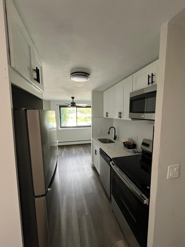 Photo - Country Club Apartments