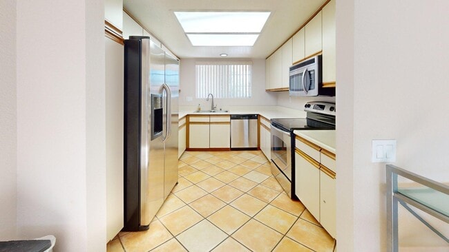 Photo - 505 S Farrell Dr Unidad O90