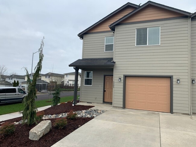 3301-3305 Lincoln Ave Unit 3305