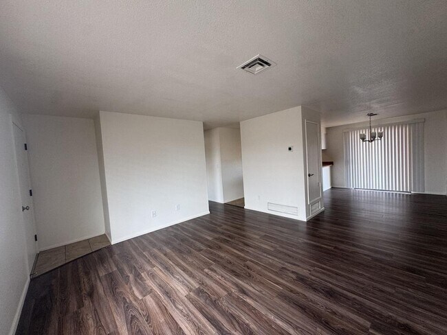 Photo - 5056 E Evergreen Dr