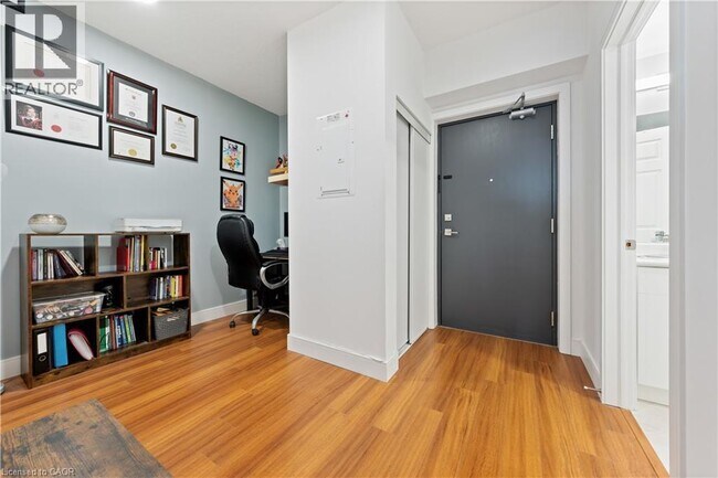 Photo - 1 Wellington St Unité 607