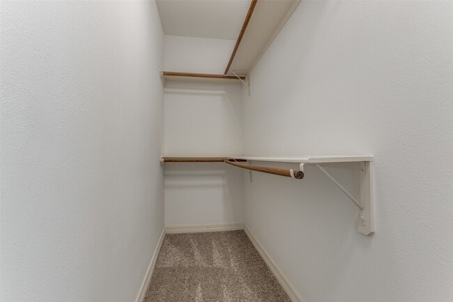 Photo - 5305 Egbert St