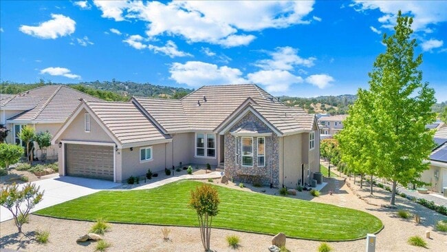 Photo - Luxury Lakefront Retreat with Pool, Hot Tu...