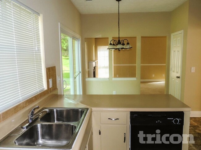 Photo - 6387 Laurel Post Dr