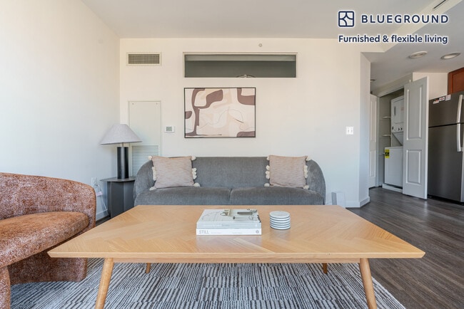 Photo - 3444 Fairfax Dr Unidad FL6-ID1061