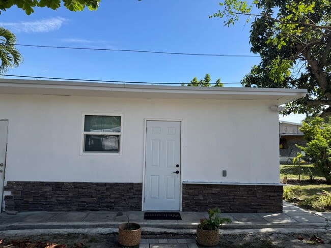 Photo - 3321 SW 35th St