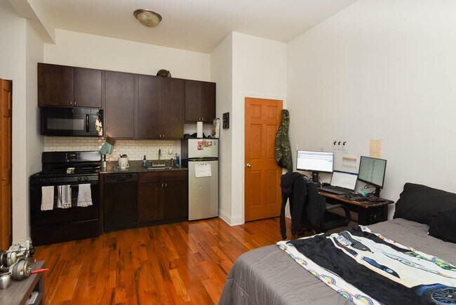 Photo - 4504 N Paulina St Unidad 201