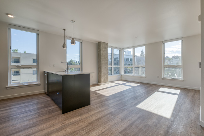 Photo - Huxley Apartments