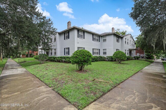 Photo - 1611 Stockton St