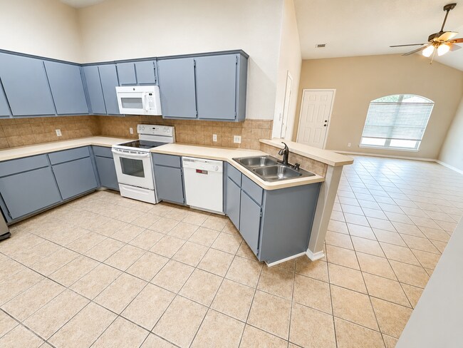 Photo - 206 Dale Earnhardt Dr Unit B