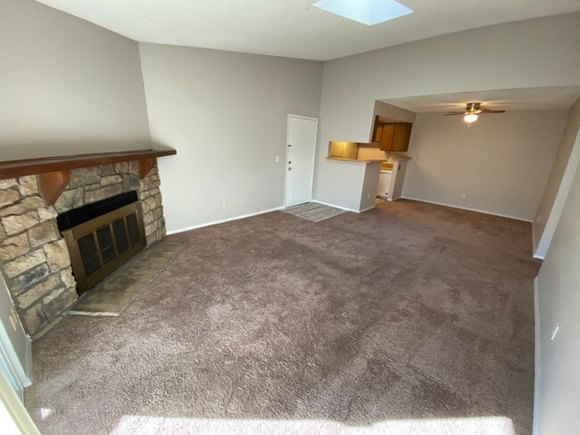 Photo - Sunflower Condo, Aurora!