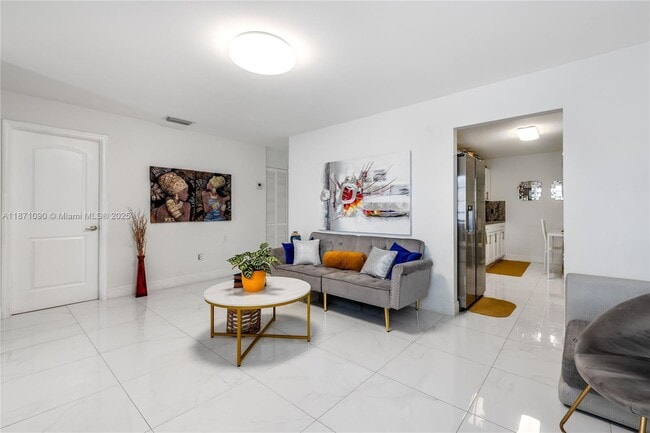 Photo - 11451 SW 5th St Unit 1