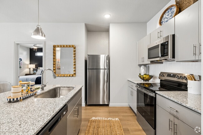 2BR, 2BA - 996SF - Kitchen - TwentyNine 02