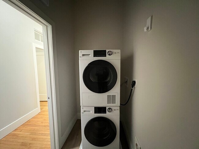 Photo - 34 St Joseph St Unit 9