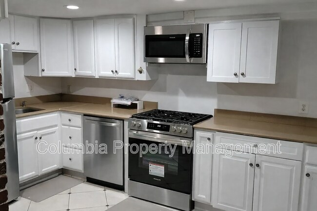 Photo - 1707 Kilbourne Pl NW