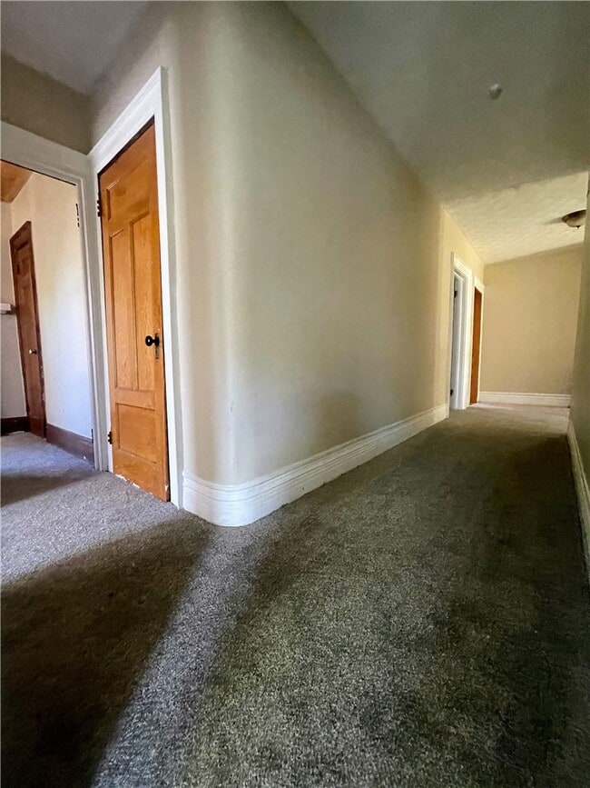 Photo - 1051 Monroe Ave