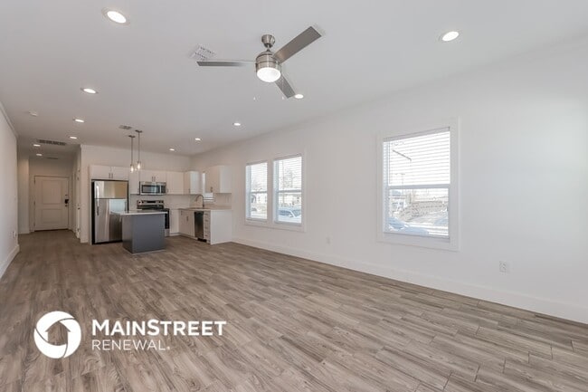 Photo - 1601 Daniel St