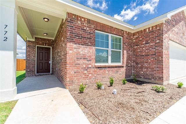 Photo - 772 Wellington Dr