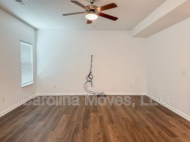345 Bucklebury Rd