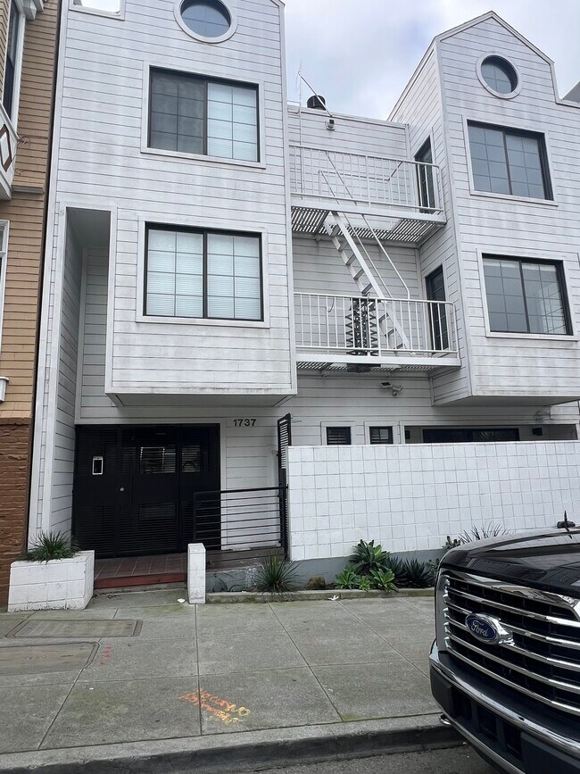 Photo - 1737 Sutter St Condo Unit A