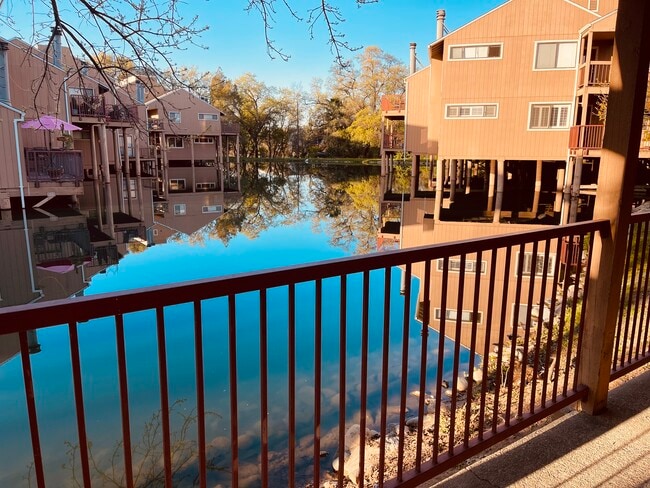 PRIVATE BALCONY OVER LOOKING POND - 7958 Arcade Lake Ln Unit Text to see 415.885.9090