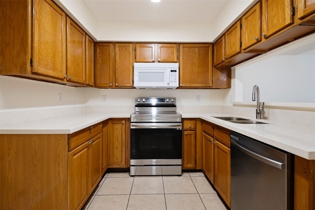 Photo - 19427 Plantain Dr