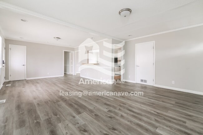 Photo - 3102 Player Ave