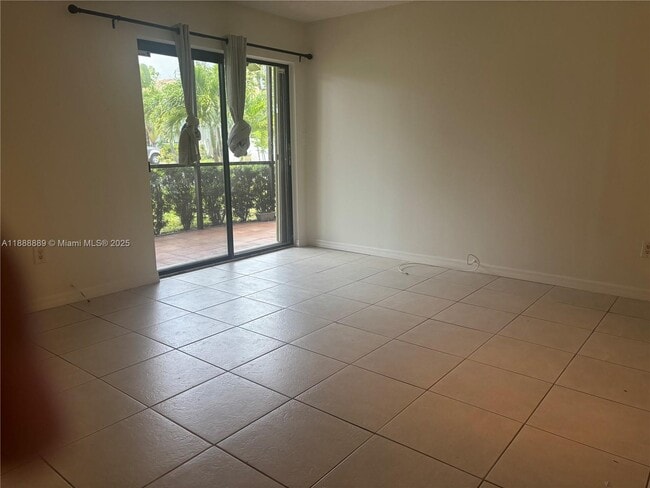 Photo - 771 NE 199th St Unit 103