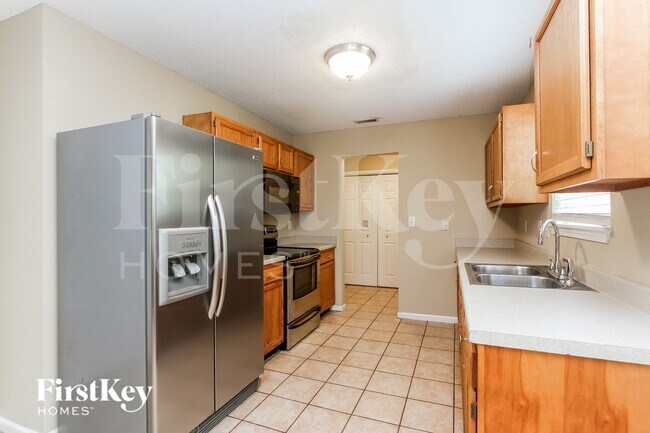 Photo - 9775 Thomas Ln