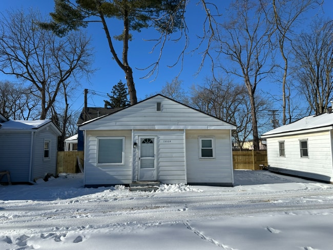 Building Photo - 28530 Grayling Ave