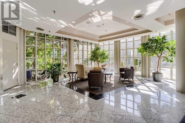 Photo - 50 Eglinton Ave W Unit 903