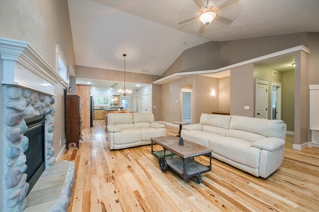 Photo - Beautiful Home In Hidden Springs