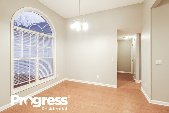 Photo - 1917 Summit Creek Way