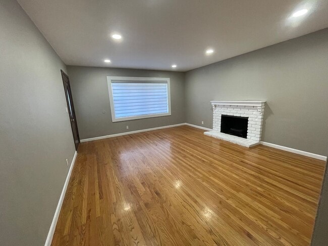 Photo - 1438 Myrtle Ave