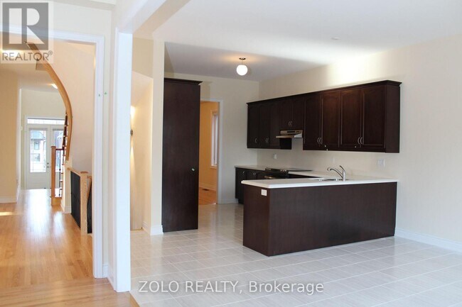 Photo - 207 Gardiner Dr