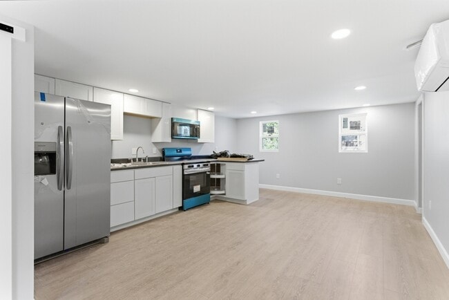 Photo - 4917 Moreland Heights Ln