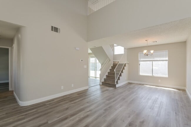 2821 Sesame Dr