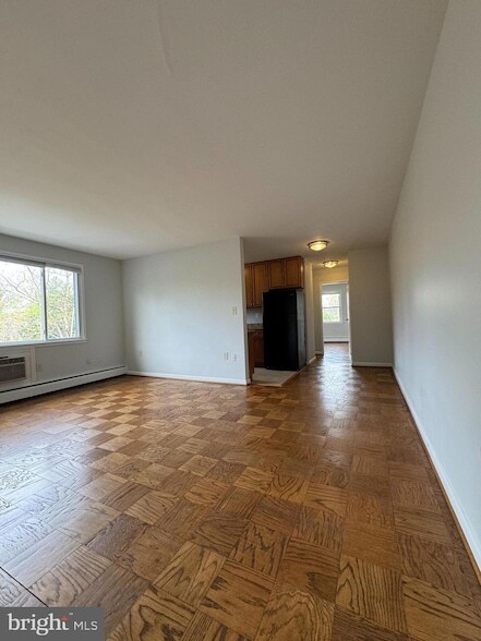 Photo - 945 N Barton St Unidad 204