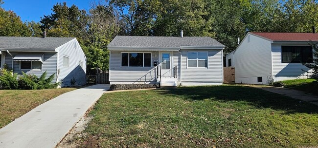 Photo - 2604 Tamm Ave