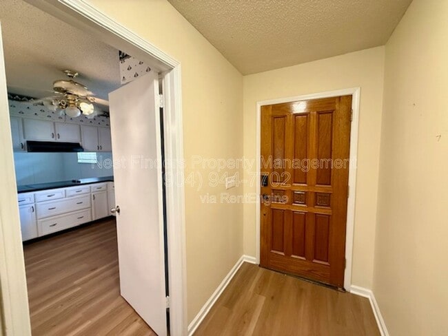 Photo - 5907 Gumwood Dr