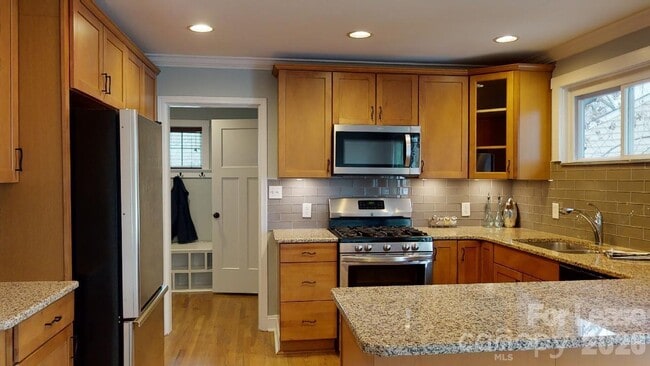 Photo - 4227 Murrayhill Rd