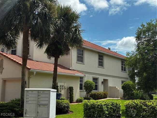 Photo - 16570 Crownsbury Way Unit 102