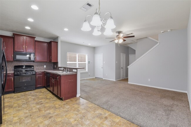 Photo - 17142 Amarose Dr