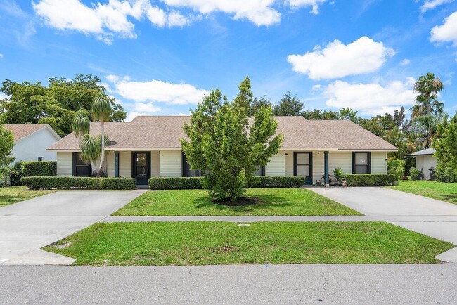 Photo - 1367 Riverside Cir Townhome