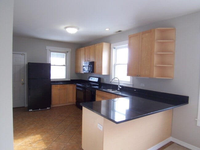 Photo - 1419 Darrow Ave Unidad 2