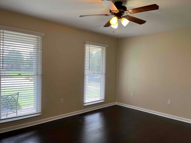 107 Old Mill Cir