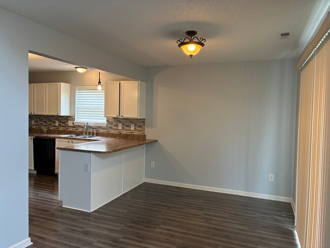 Photo - 2396 Meadow Bend Dr